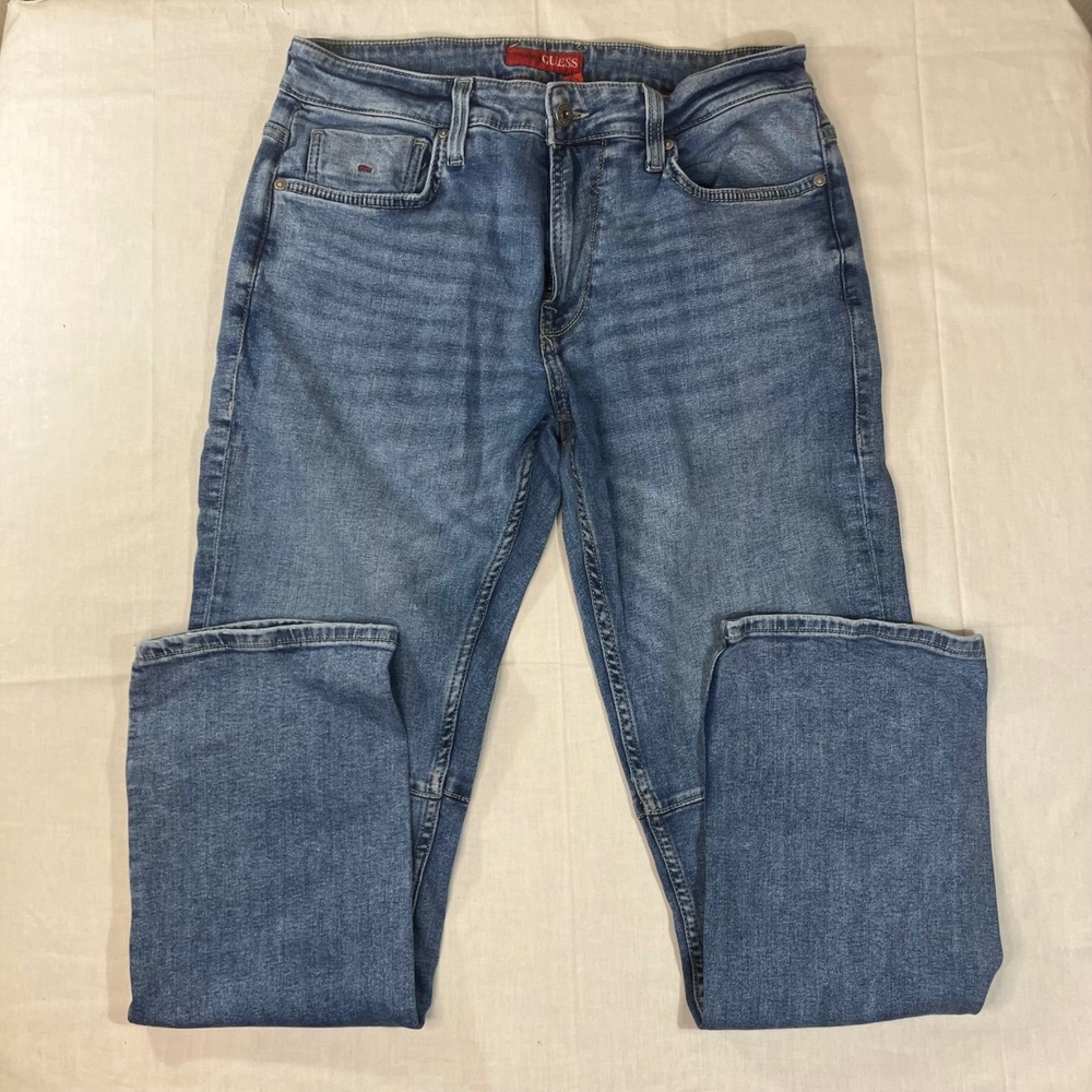 Guess Mens Regular Straight Leg Jeans Medium Wash Blue 32x29 TSVJ14 D5MV0